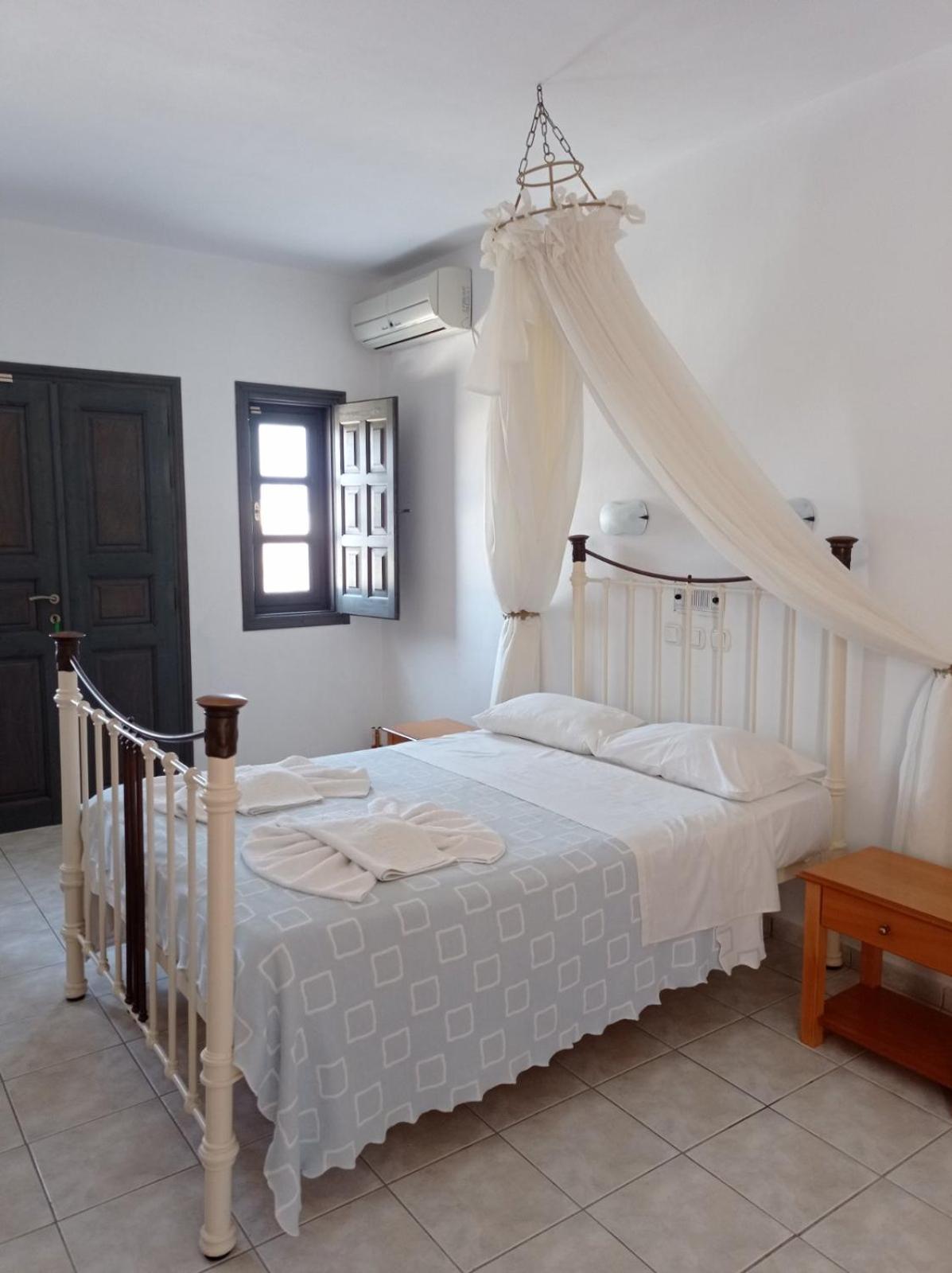 Dagris Villa Studios Kamari  Bagian luar foto