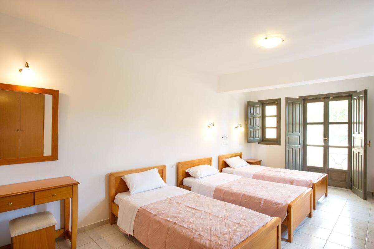Dagris Villa Studios Kamari  Bagian luar foto