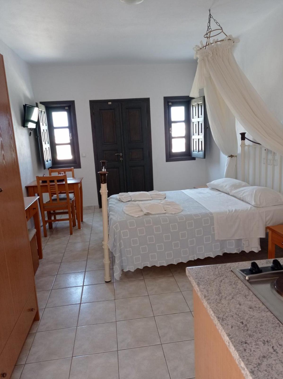 Dagris Villa Studios Kamari  Bagian luar foto